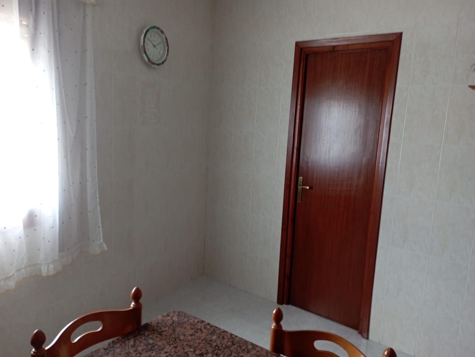 5 bedroom Villa for sale in Cuevas del Almanzora with garage - € 190,000 (Ref: 9696291)