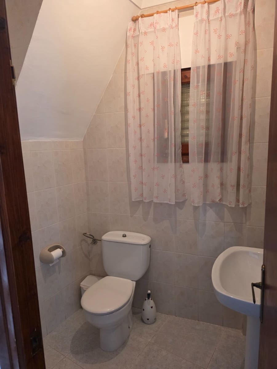 5 soveværelse Villa til salg i Cuevas del Almanzora med garage - € 188.000 (Ref: 9696291)