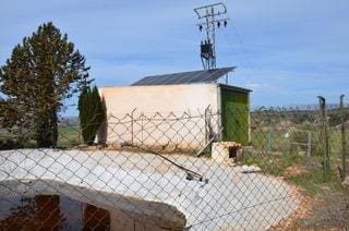 4 bedroom Finca/Country House for sale in Guadahortuna with pool garage - € 450,000 (Ref: 9696292)