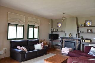 4 bedroom Finca/Country House for sale in Guadahortuna with pool garage - € 450,000 (Ref: 9696292)