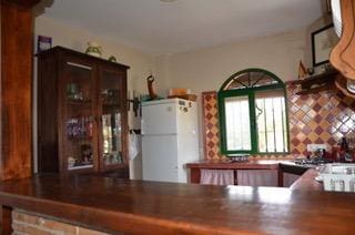 4 bedroom Finca/Country House for sale in Guadahortuna with pool garage - € 450,000 (Ref: 9696292)