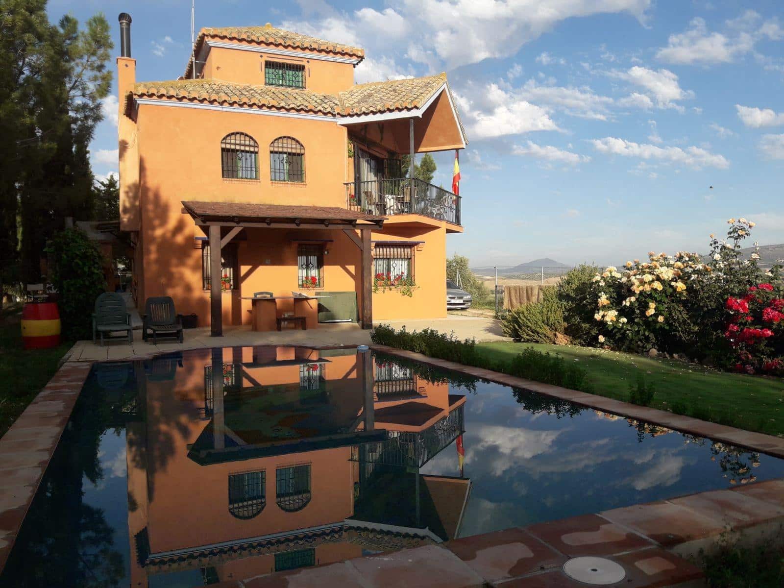 4 bedroom Finca/Country House for sale in Guadahortuna with pool garage - € 450,000 (Ref: 9696292)