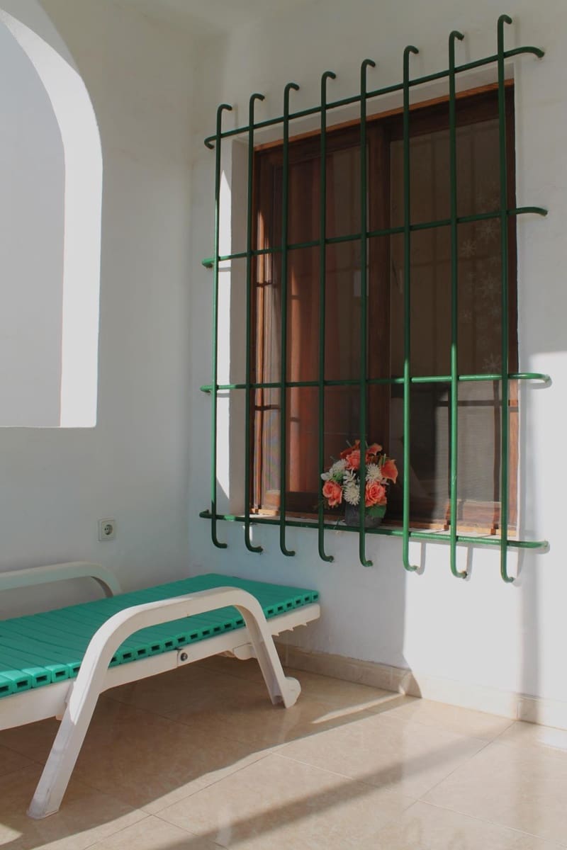 1 slaapkamer Flat te huur in San Bartolome de Tirajana met zwembad - € 1.000 (Ref: 9698942)