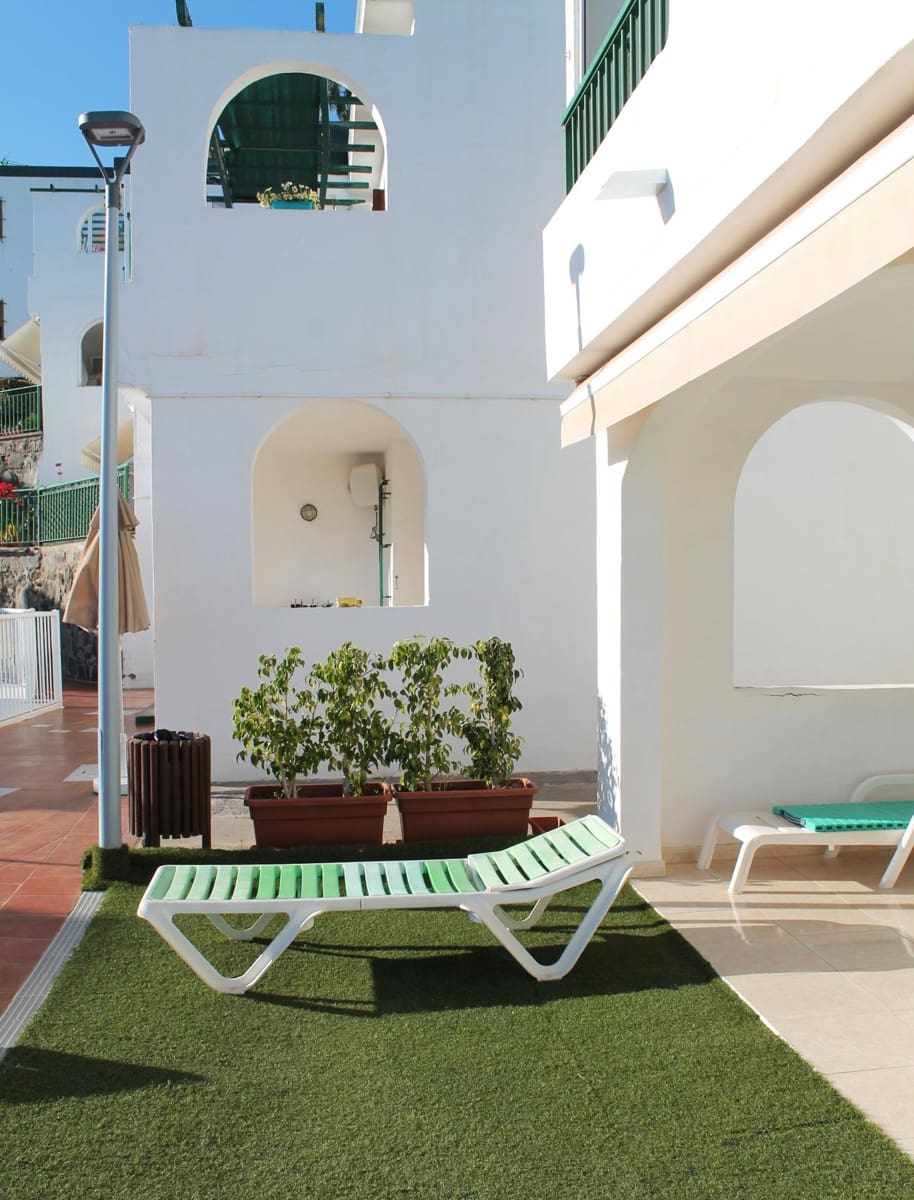 1 slaapkamer Flat te huur in San Bartolome de Tirajana met zwembad - € 1.000 (Ref: 9698942)