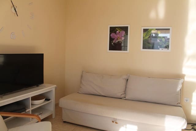 1 slaapkamer Flat te huur in San Bartolomé de Tirajana met zwembad - € 1.000 (Ref: 9698942)