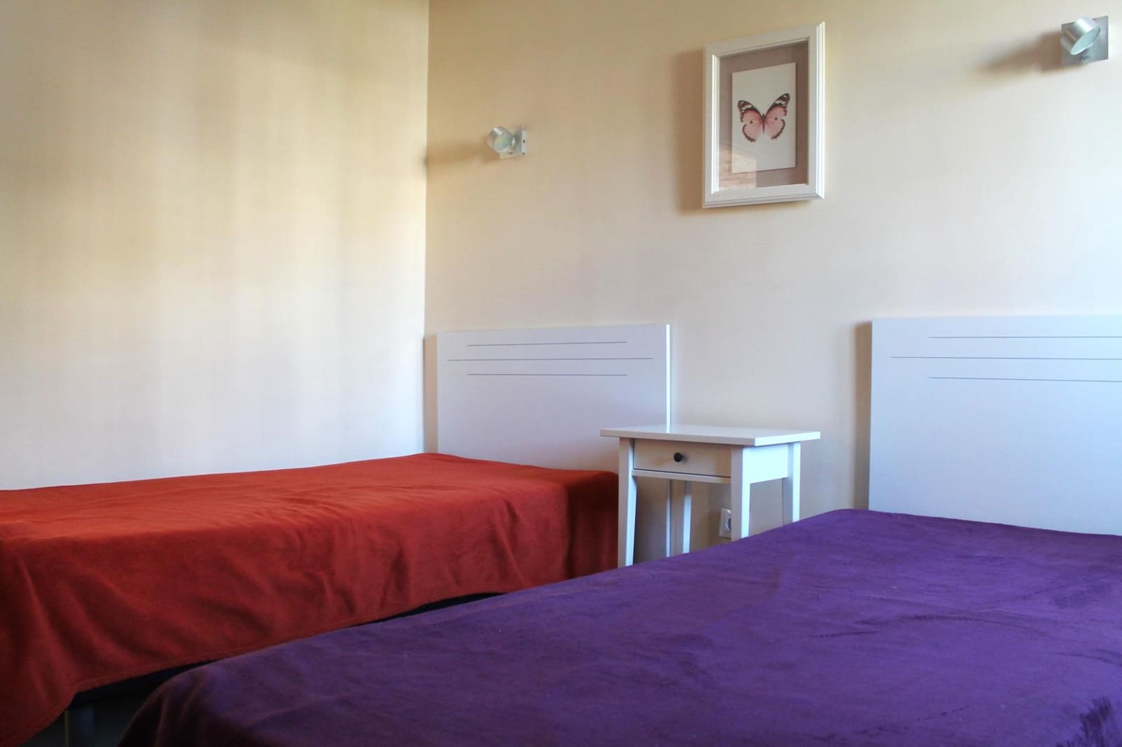 1 slaapkamer Flat te huur in San Bartolome de Tirajana met zwembad - € 1.000 (Ref: 9698942)