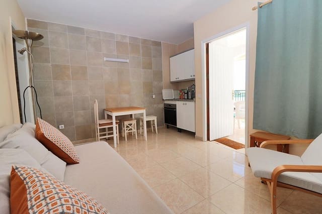 1 bedroom Flat for rent in San Bartolomé de Tirajana with pool - € 1,000 (Ref: 9698942)