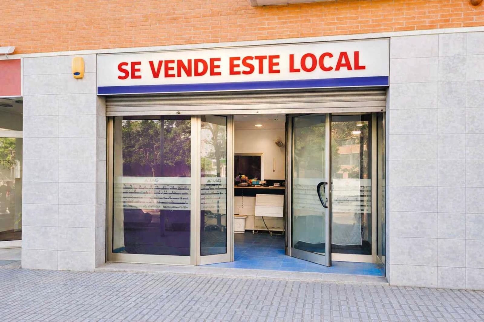 Commercial for sale in Vila-seca - € 85,000 (Ref: 9715101)