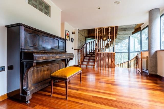 4 camera da letto Villa in vendita in Sada con garage - 649.000 € (Rif: 9715102)