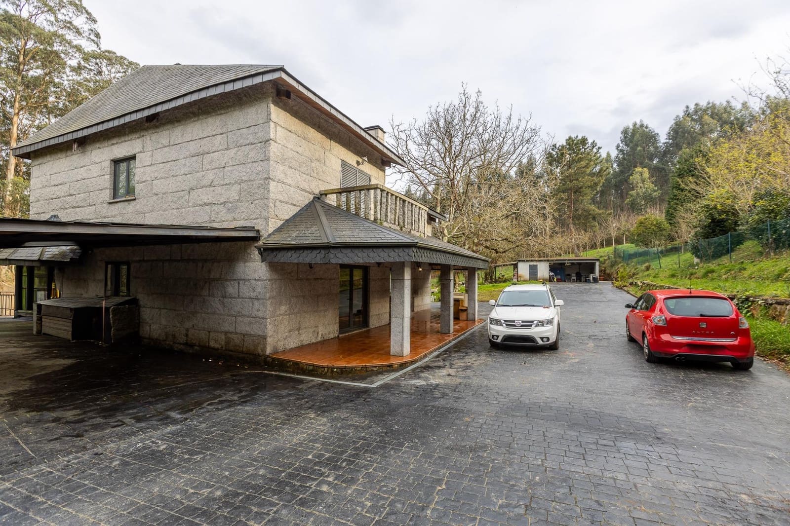 4 bedroom Villa for sale in Sada with garage - € 649,000 (Ref: 9715102)