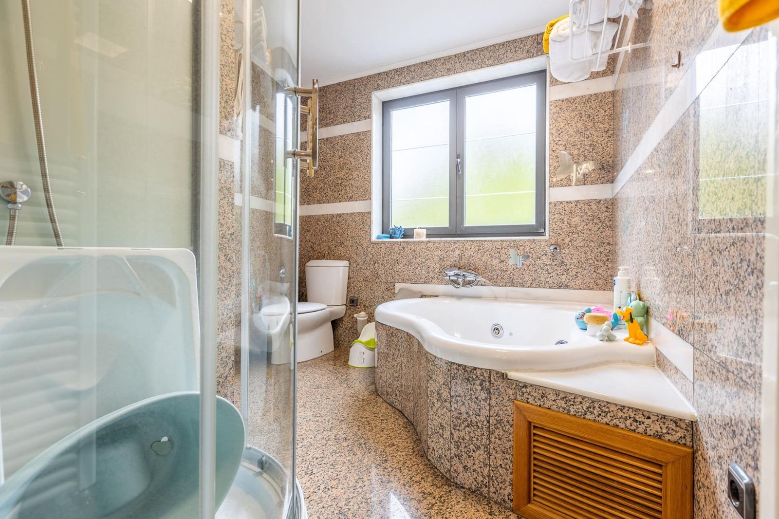 4 bedroom Villa for sale in Sada with garage - € 649,000 (Ref: 9715102)