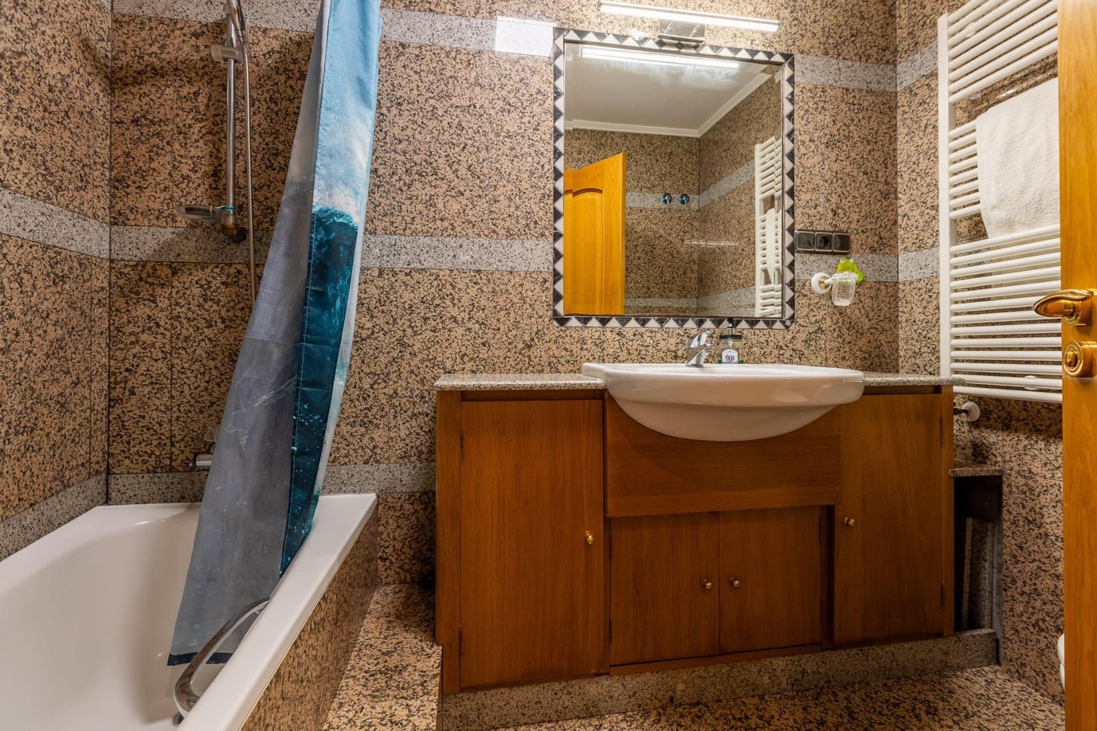 4 bedroom Villa for sale in Sada with garage - € 649,000 (Ref: 9715102)