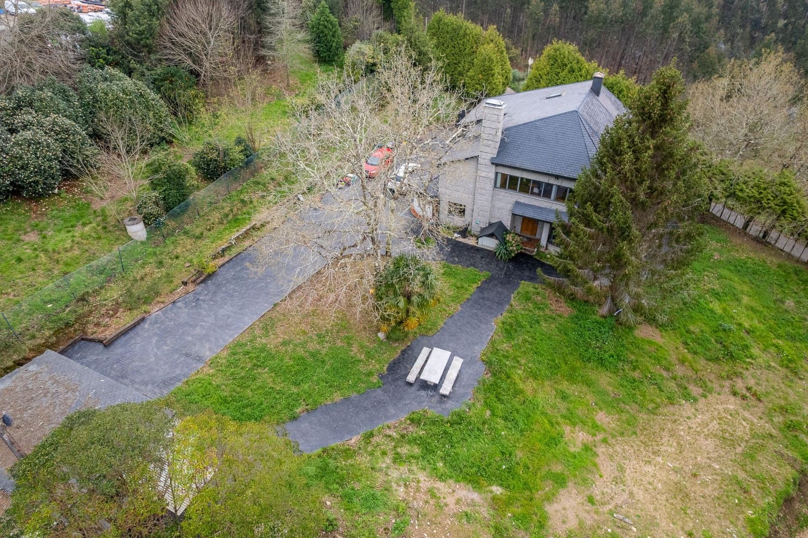 4 bedroom Villa for sale in Sada with garage - € 649,000 (Ref: 9715102)