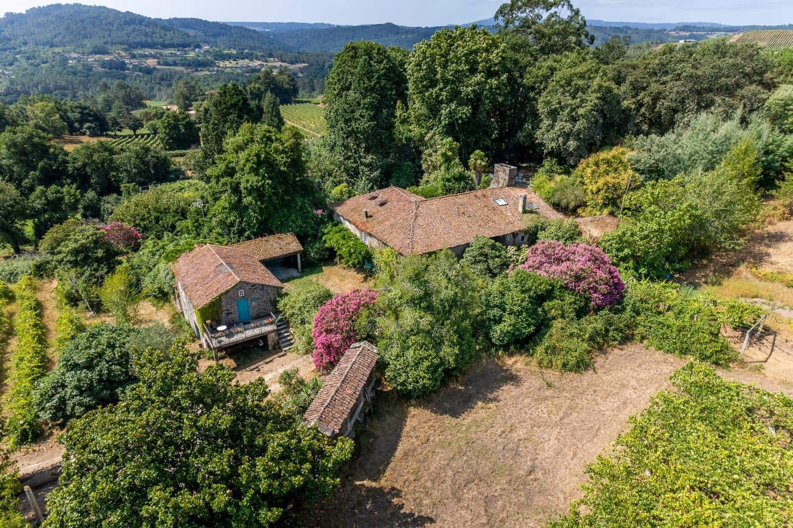 5 bedroom Villa for sale in Vedra with garage - € 1,000,000 (Ref: 9715103)