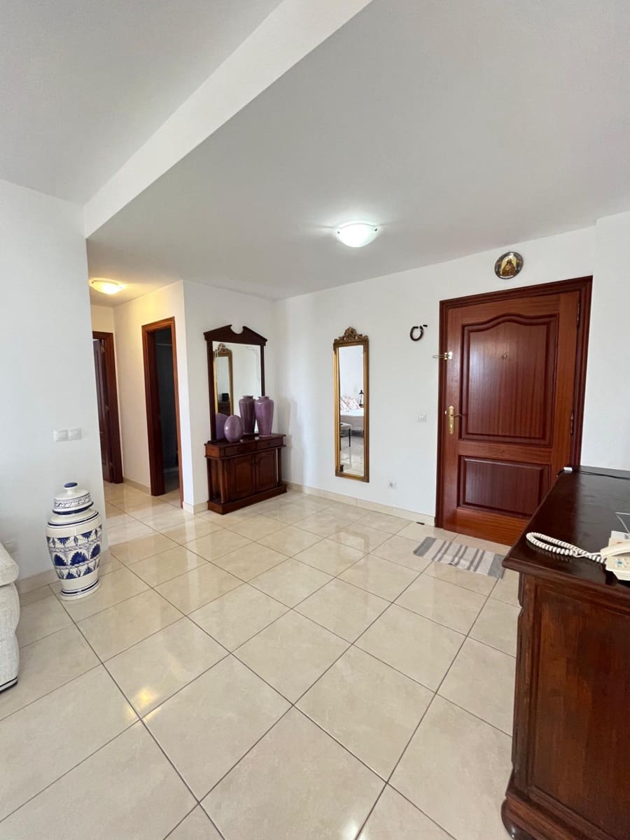 2 bedroom Penthouse for rent in Galdar - € 750 (Ref: 9715104)