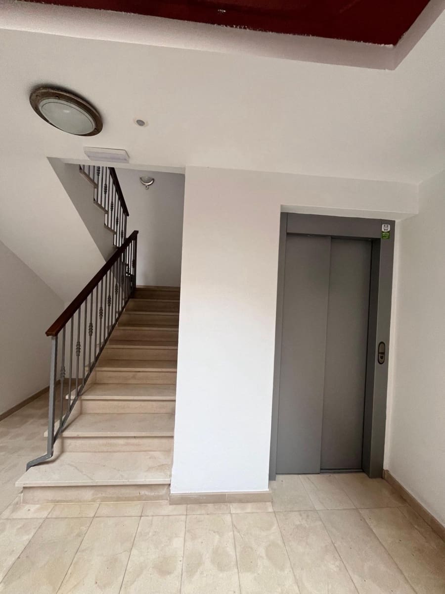 2 bedroom Penthouse for rent in Galdar - € 750 (Ref: 9715104)