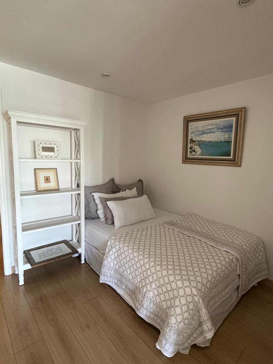 Studio for rent in Las Palmas de Gran Canaria - € 1,100 (Ref: 9720180)