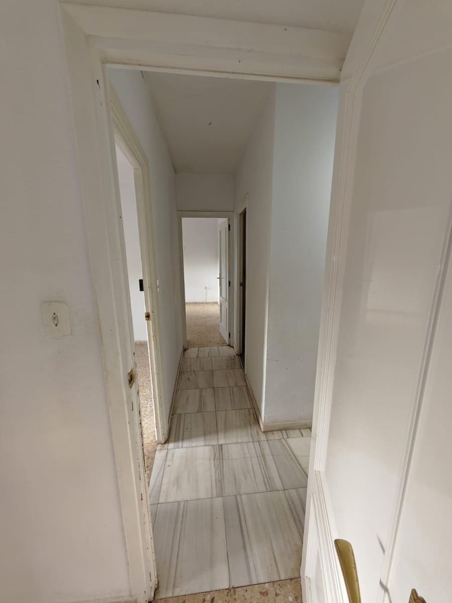 3 slaapkamer Flat te koop in Los Santos de Maimona - € 55.000 (Ref: 9720181)