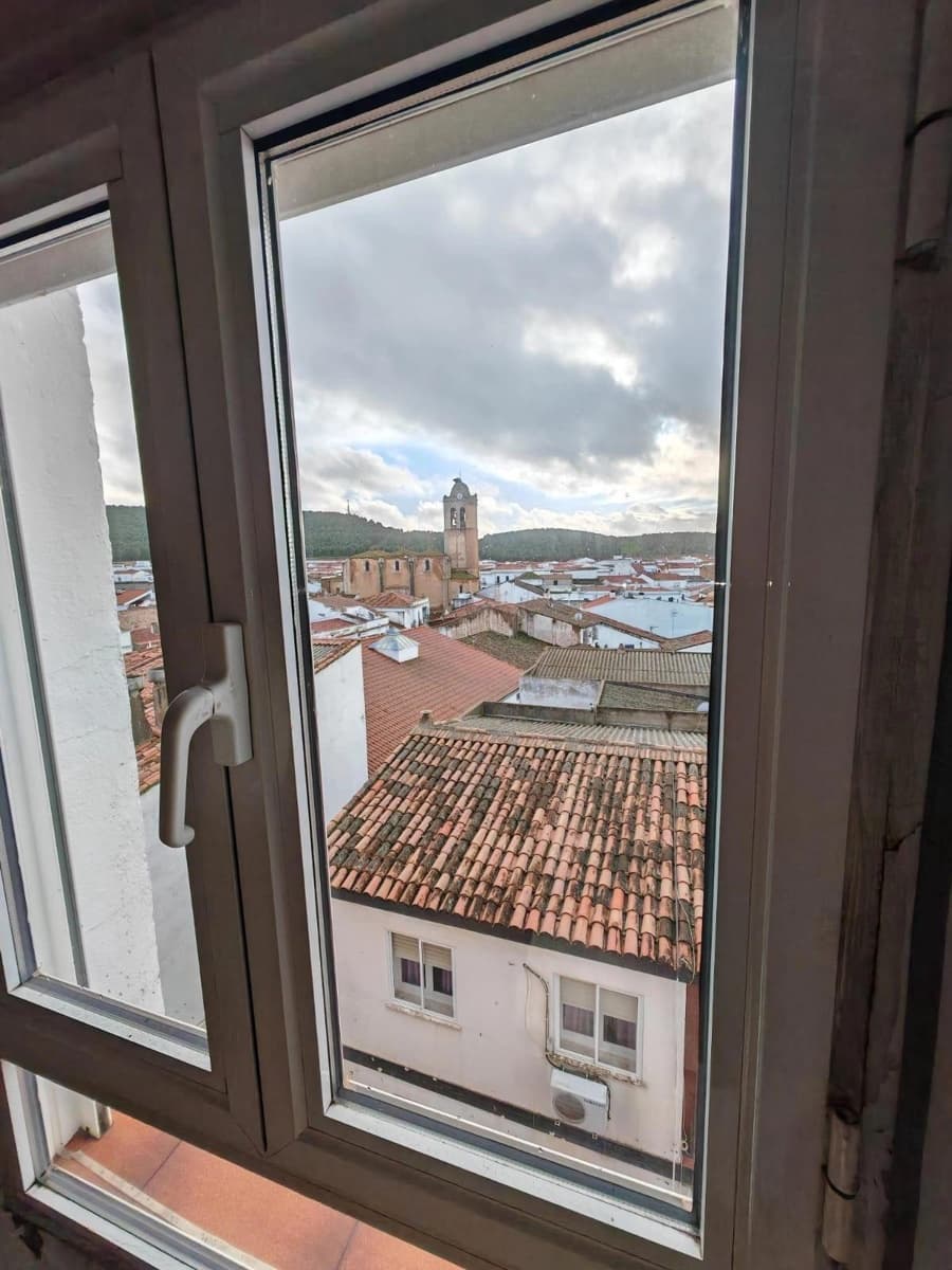 3 slaapkamer Flat te koop in Los Santos de Maimona - € 55.000 (Ref: 9720181)