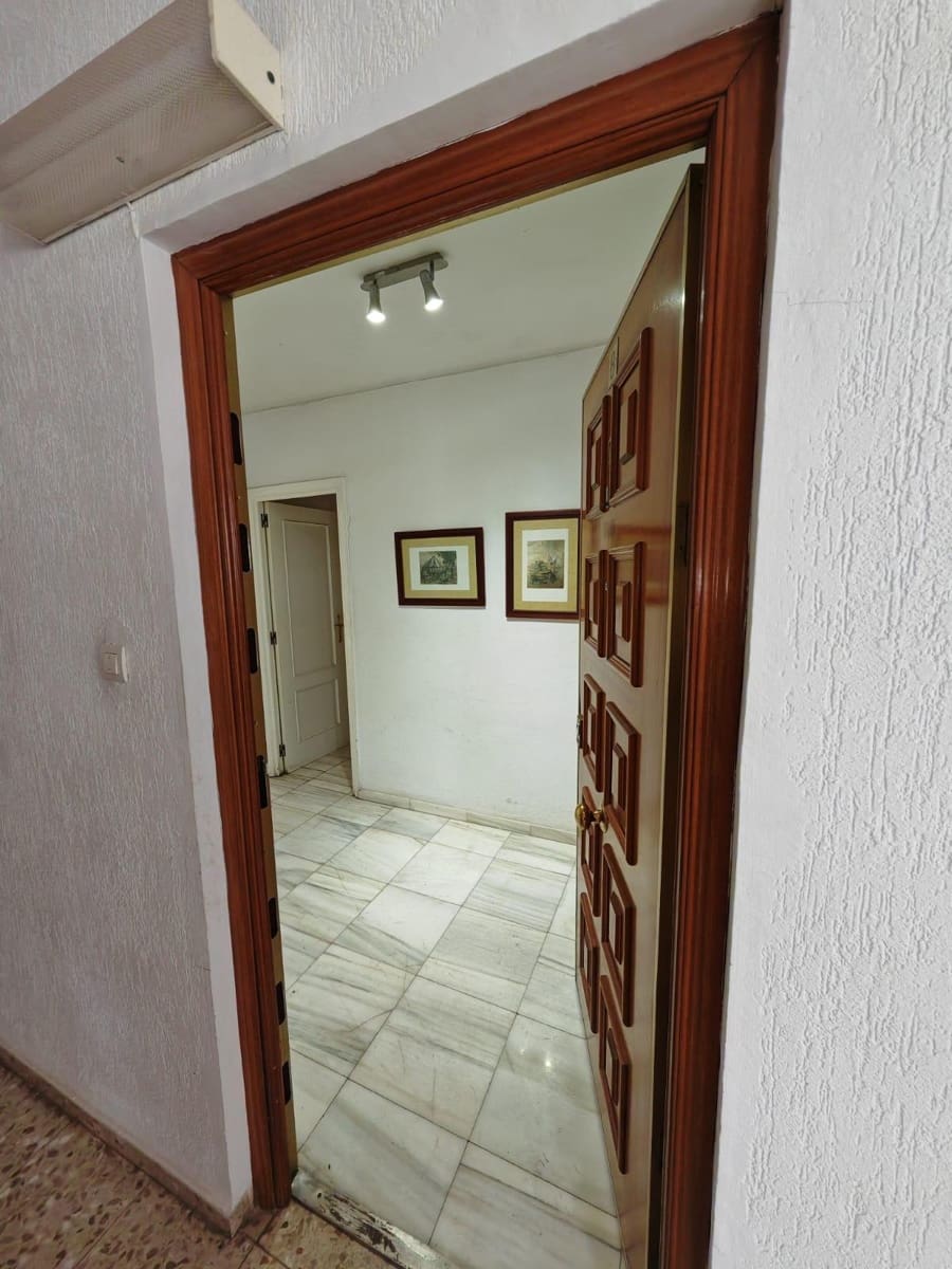 3 slaapkamer Flat te koop in Los Santos de Maimona - € 55.000 (Ref: 9720181)