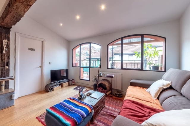 2 bedroom Penthouse for sale in Bilbao - € 595,000 (Ref: 9720182)