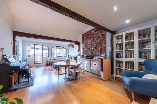 2 bedroom Penthouse for sale in Bilbao - € 595,000 (Ref: 9720182)