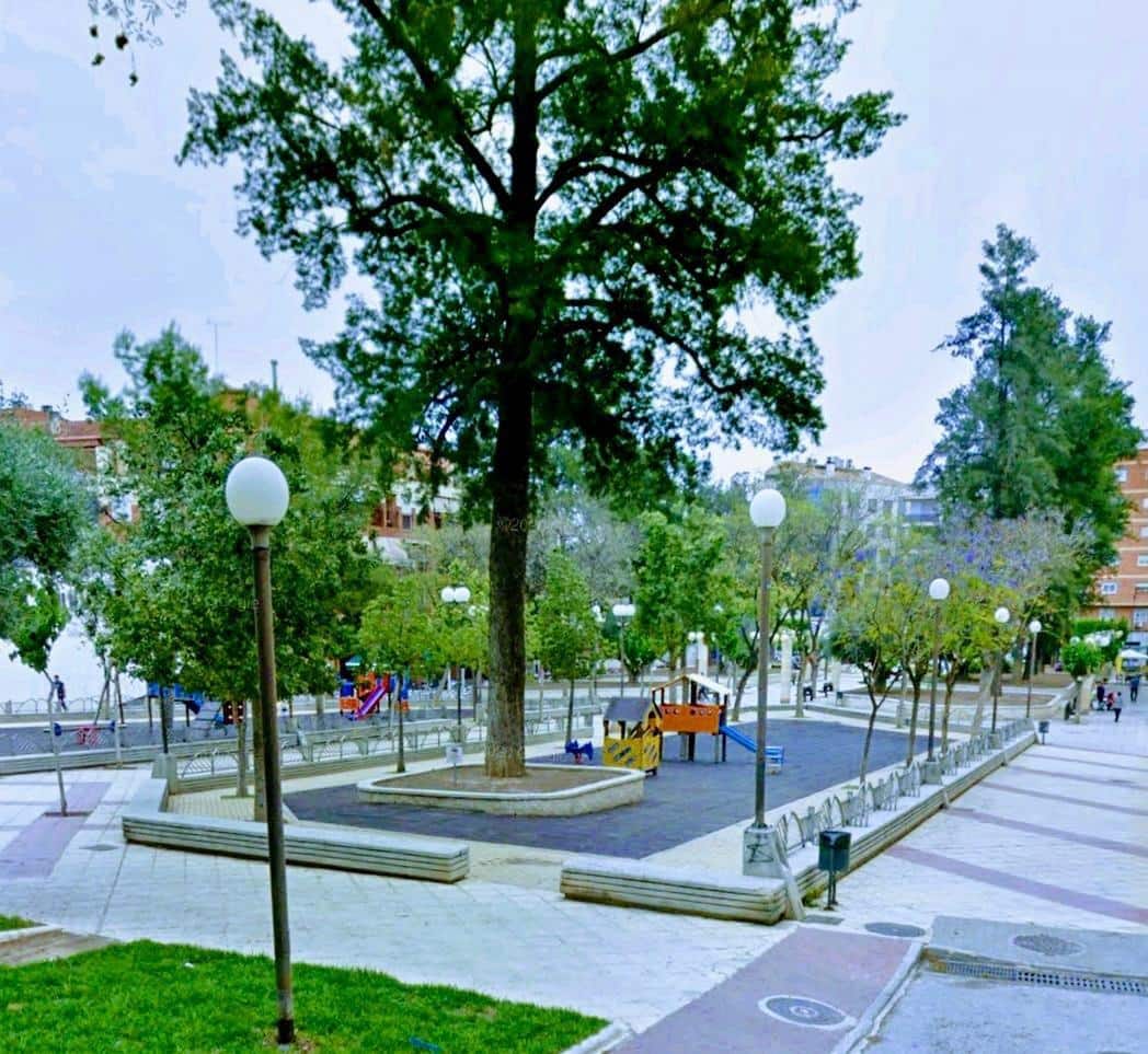 Piso de 3 habitaciones en Alcantarilla en venta - 87.500 € (Ref: 9720183)