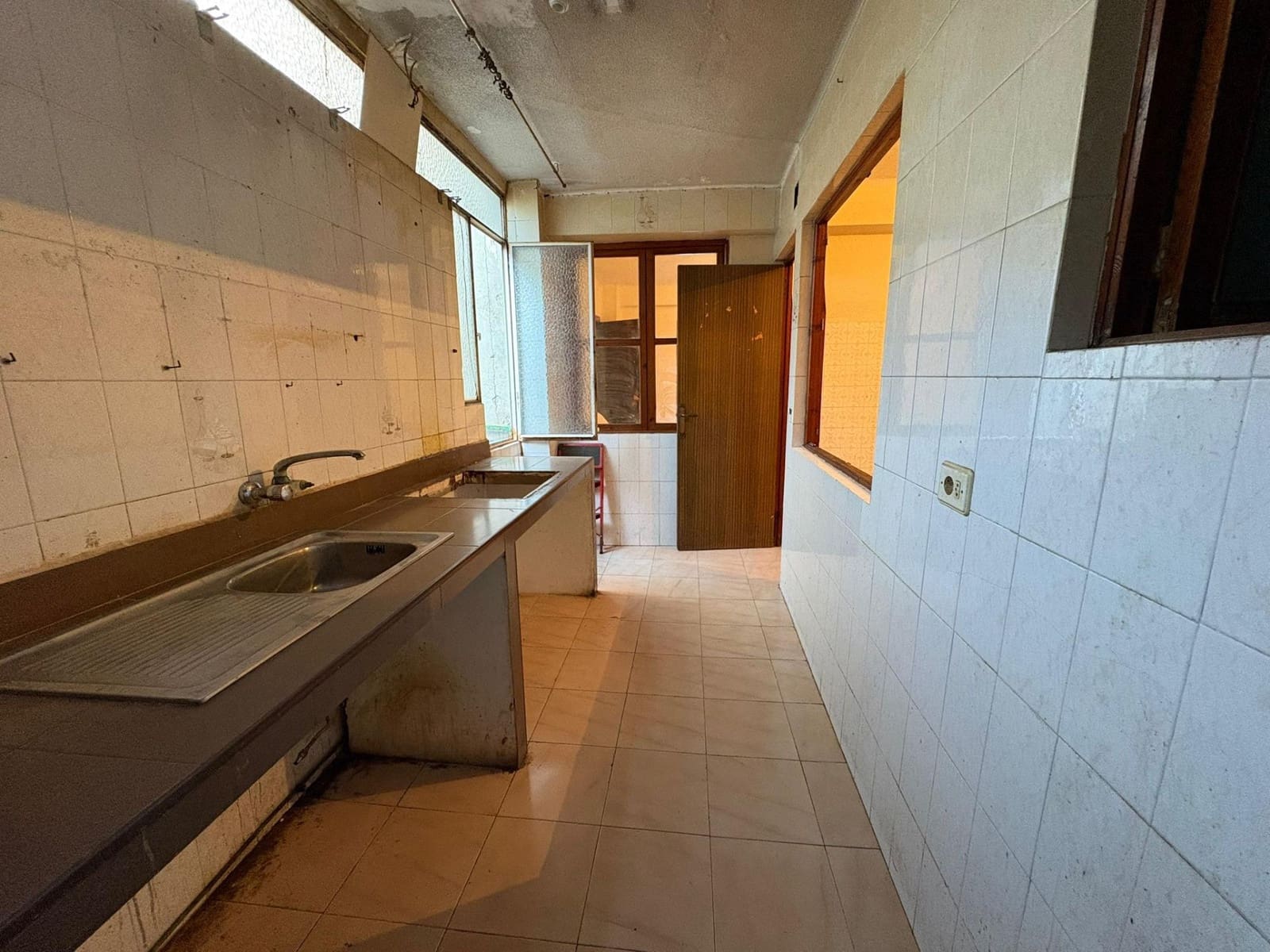 Piso de 3 habitaciones en Alcantarilla en venta - 87.500 € (Ref: 9720183)