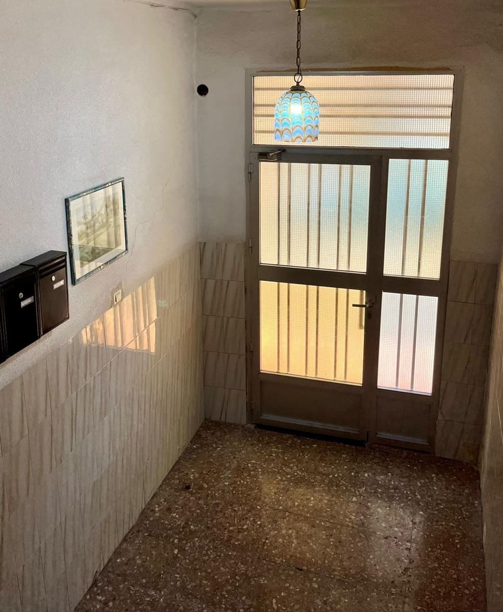 3 bedroom Flat for sale in Alcantarilla - € 85,000 (Ref: 9720183)