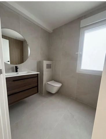 Leilighet til salgs i La Coruña by med garasje - € 279 000 (Ref: 9748172)