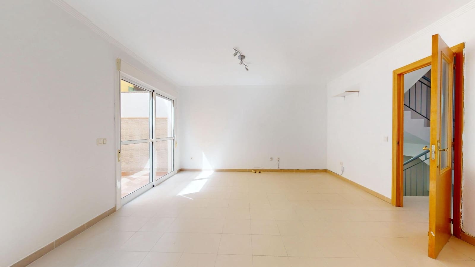 3 soveværelse Rækkehus til salg i Las Palmas de Gran Canaria med garage - € 280.000 (Ref: 9748173)