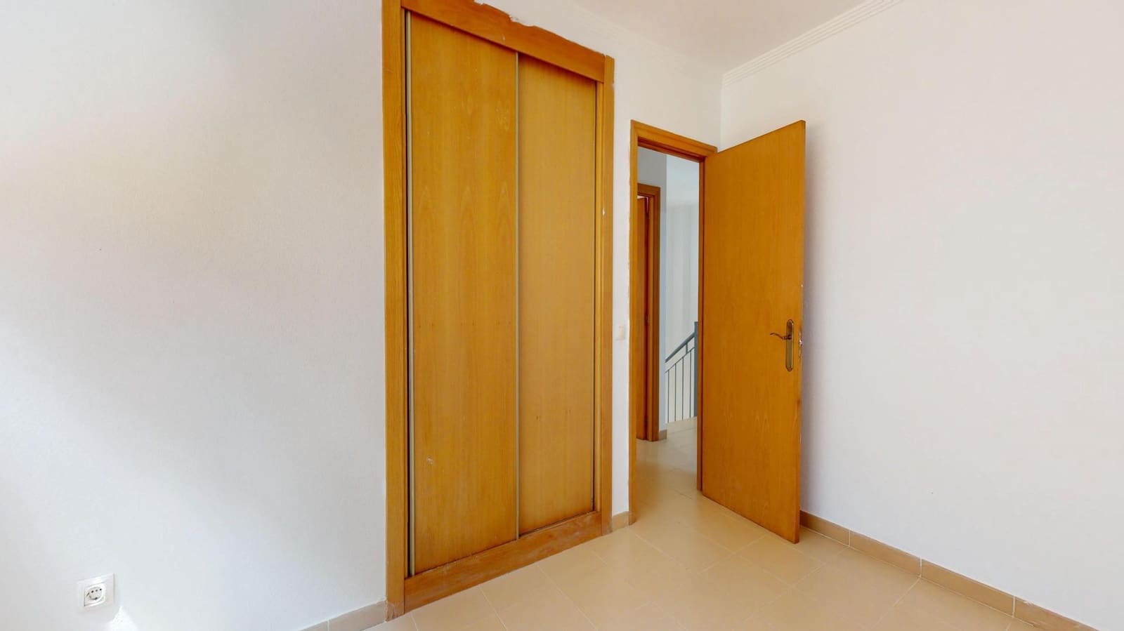 3 soveværelse Rækkehus til salg i Las Palmas de Gran Canaria med garage - € 280.000 (Ref: 9748173)