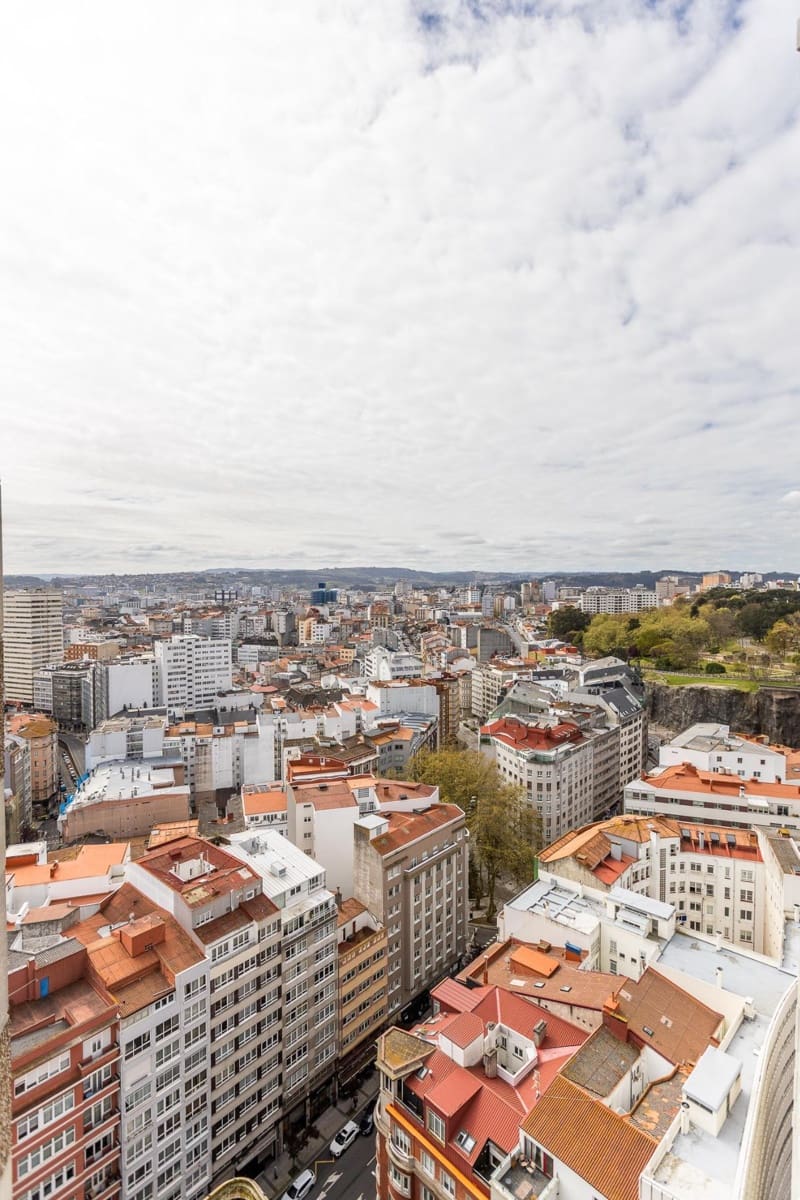 3 soveværelse Lejlighed til salg i A Coruna by med garage - € 1.100.000 (Ref: 9748174)