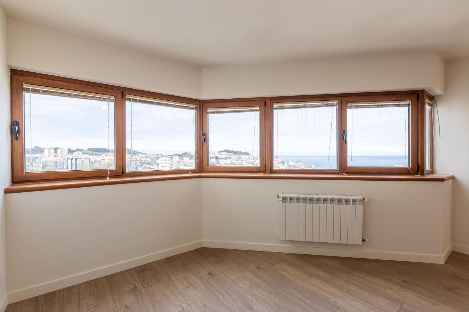 3 soveværelse Lejlighed til salg i A Coruna by med garage - € 1.100.000 (Ref: 9748174)