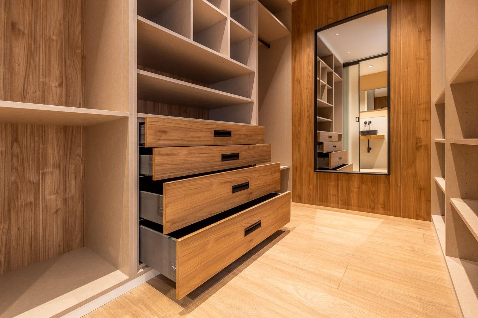 3 soveværelse Lejlighed til salg i A Coruna by med garage - € 1.100.000 (Ref: 9748174)