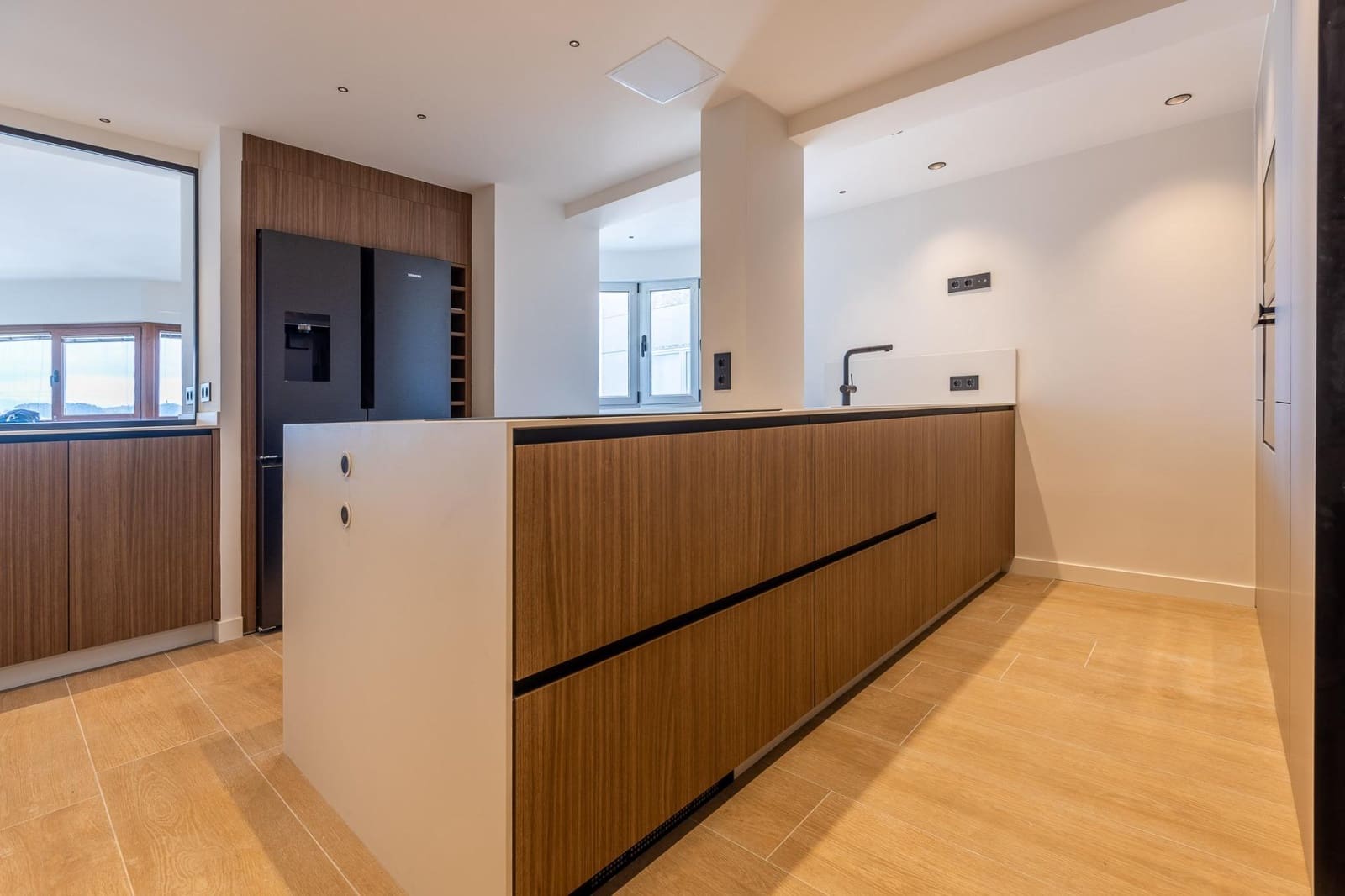 3 soveværelse Lejlighed til salg i A Coruna by med garage - € 1.100.000 (Ref: 9748174)