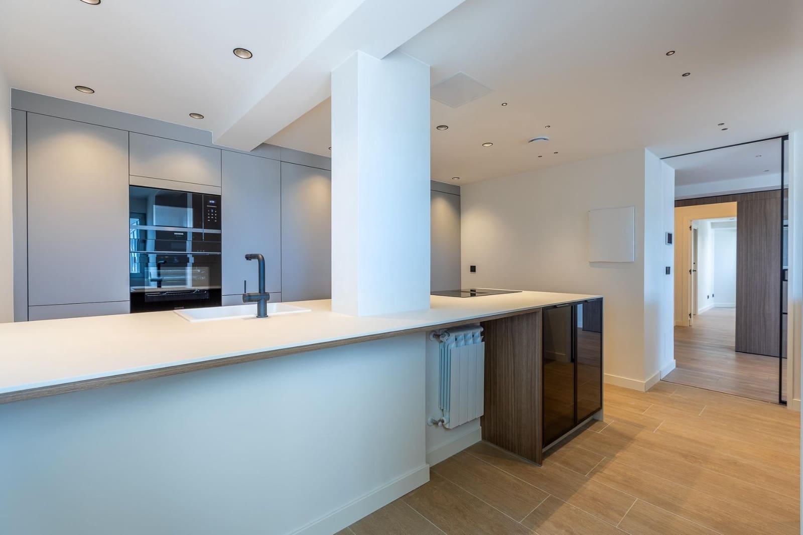 3 soveværelse Lejlighed til salg i A Coruna by med garage - € 1.100.000 (Ref: 9748174)