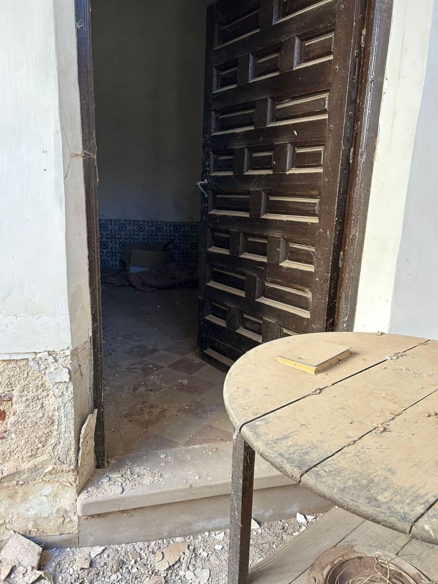 Finka/Dom wiejski na sprzedaż w Polan - 550 000 € (Ref: 9748175)