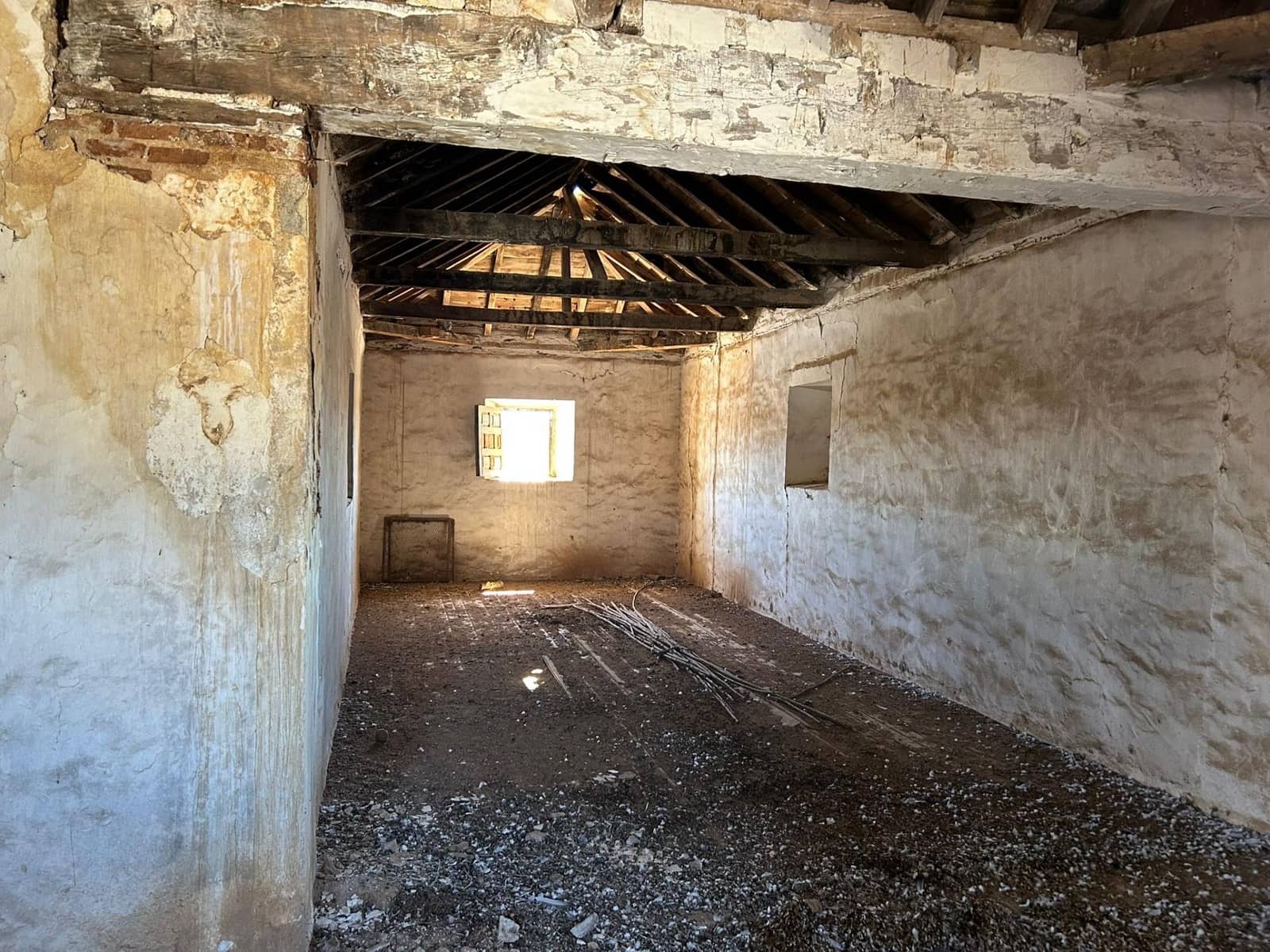 Finka/Dom wiejski na sprzedaż w Polan - 550 000 € (Ref: 9748175)