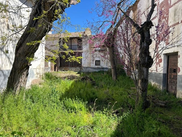 Finka/Dom wiejski na sprzedaż w Polán - 550 000 € (Ref: 9748175)