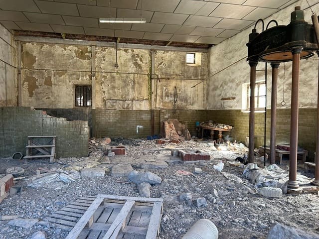 Finka/Dom wiejski na sprzedaż w Polán - 550 000 € (Ref: 9748175)