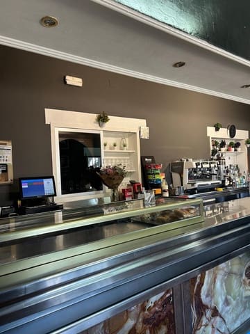 Restaurant/Bar for sale in Trijueque with garage - € 495,000 (Ref: 9748177)