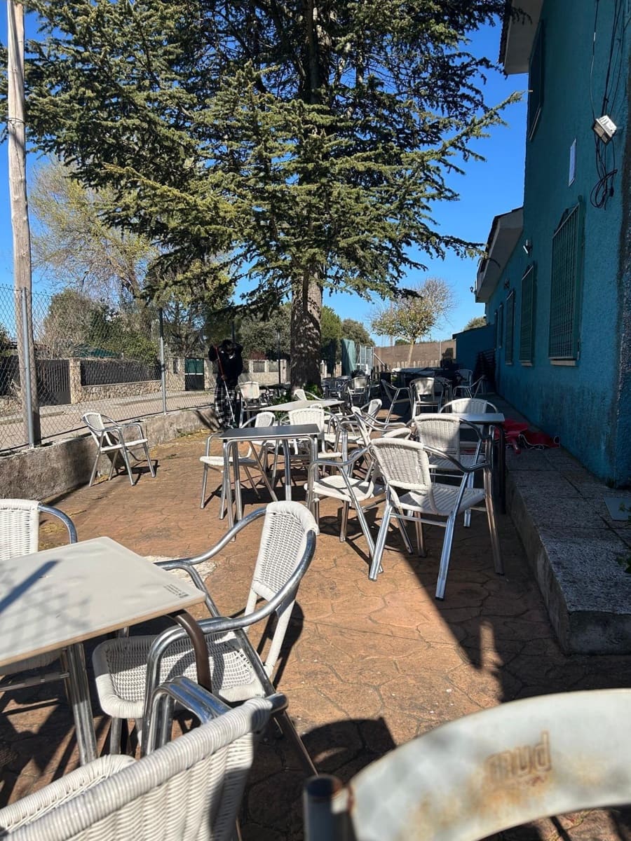 Restaurant/Bar for sale in Trijueque with garage - € 495,000 (Ref: 9748177)