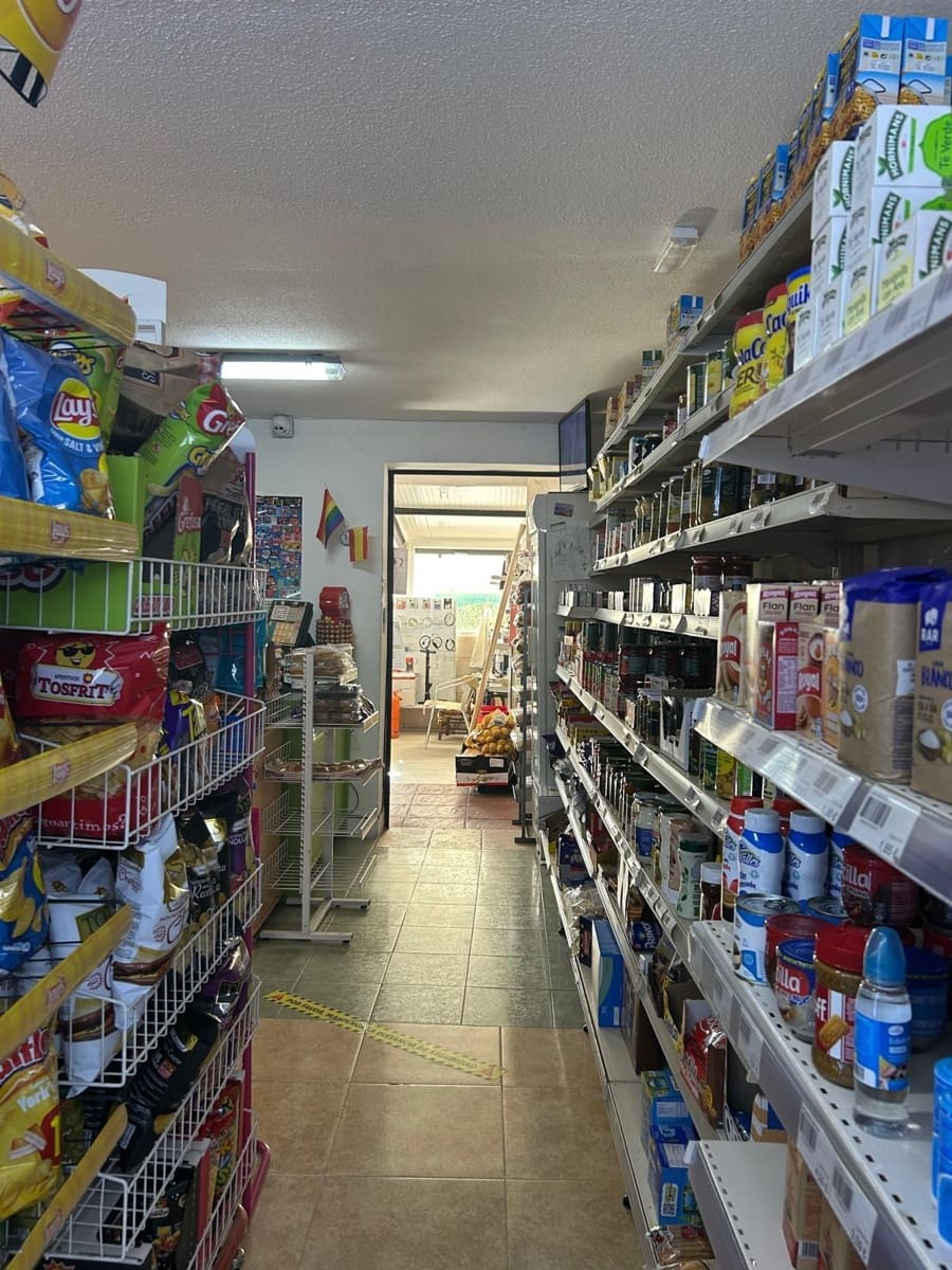 Restaurant/Bar for sale in Trijueque with garage - € 495,000 (Ref: 9748177)