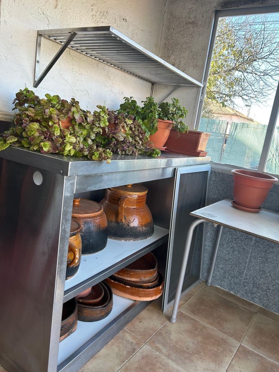 Restaurant/Bar for sale in Trijueque with garage - € 495,000 (Ref: 9748177)