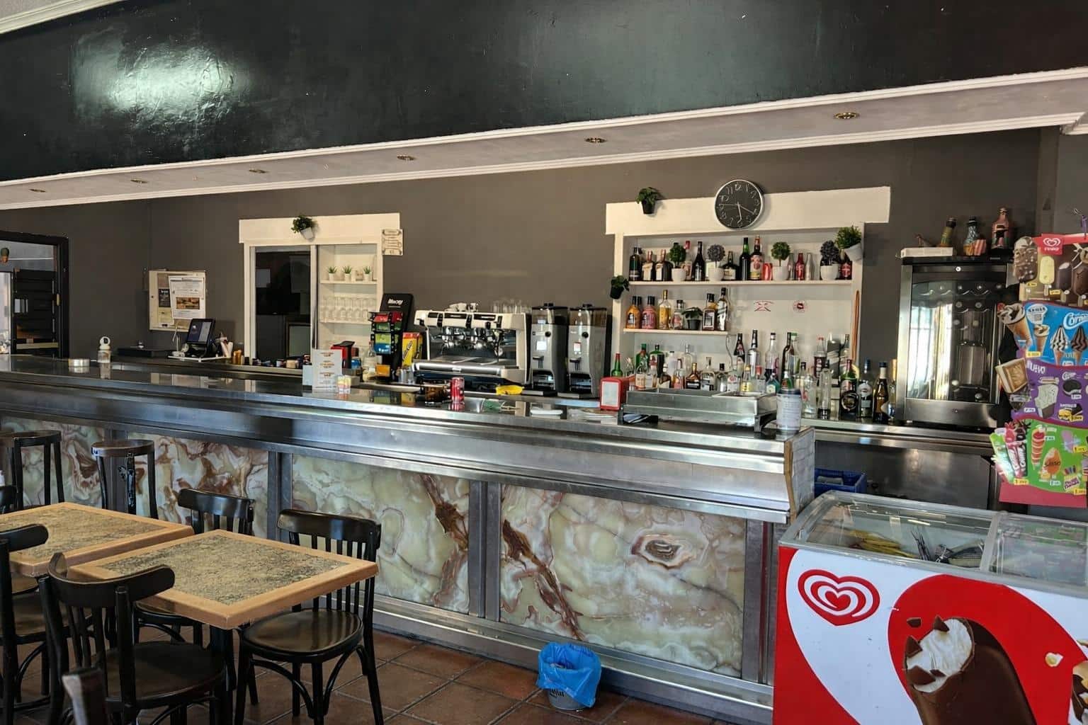 Restaurant/Bar for sale in Trijueque with garage - € 495,000 (Ref: 9748177)