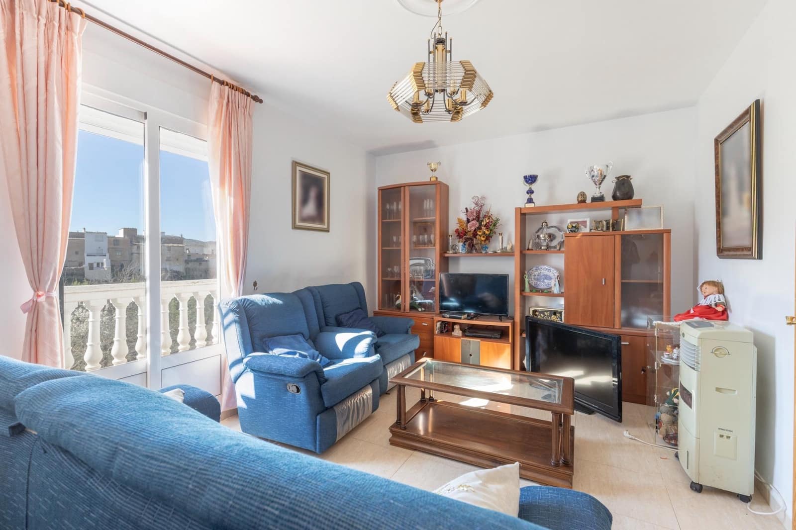 6 soverom Villa til salgs i Cadiar med garasje - € 225 000 (Ref: 9755898)