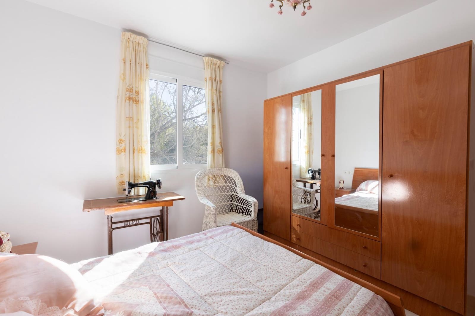 6 soverom Villa til salgs i Cadiar med garasje - € 225 000 (Ref: 9755898)