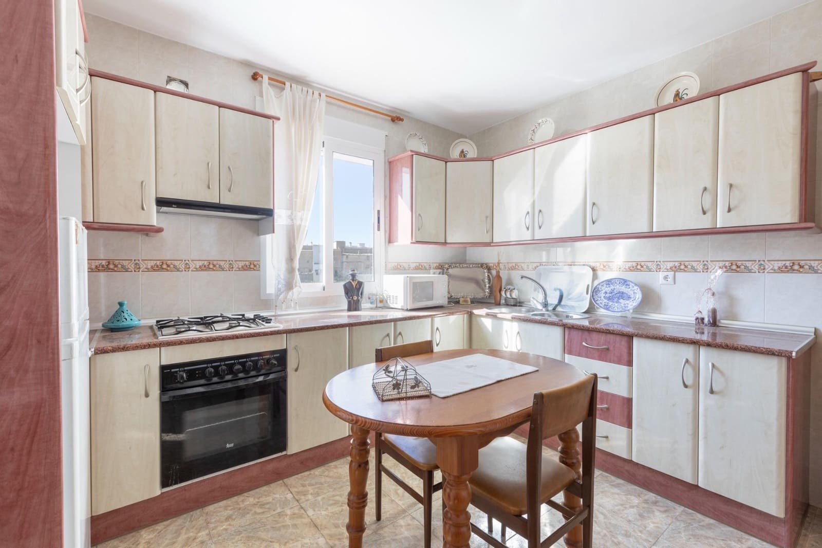 6 soverom Villa til salgs i Cadiar med garasje - € 225 000 (Ref: 9755898)