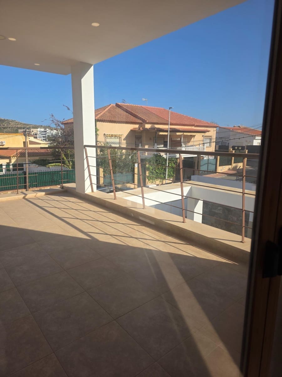 5 sypialnia Willa na sprzedaż w San Juan de los Terreros z basenem garażem - 850 000 € (Ref: 9755899)